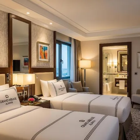 Hotel Grand Mirage & 5*