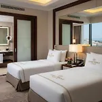 Grand Mirage & Hotell Side