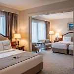 Grand Mirage & Side